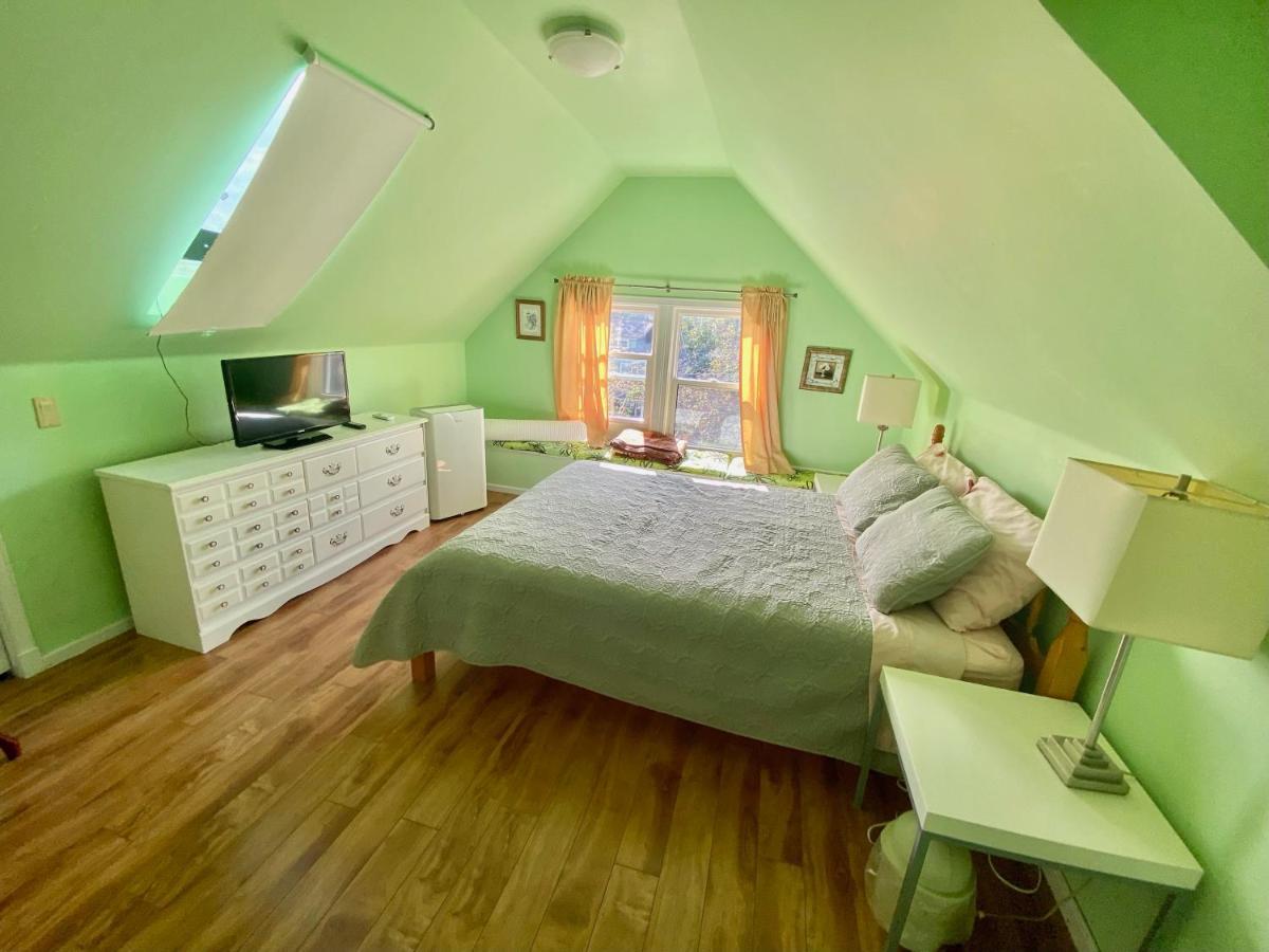 Cozy 1-Bedroom Loft With Falls View 4Mins To Falls Niagara Falls Luaran gambar